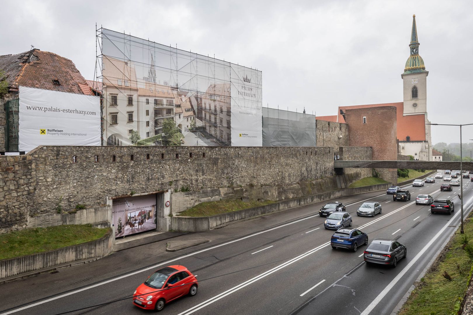 Rekonštrukcia Esterházyho paláca - október 2025, Bratislava – Staré Mesto