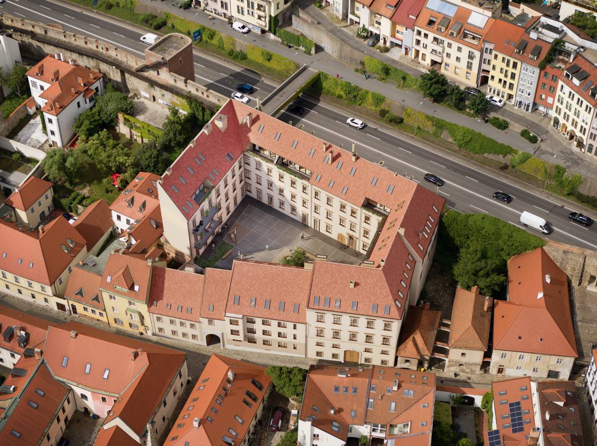 Rekonštrukcia Esterházyho paláca, Bratislava – Staré Mesto