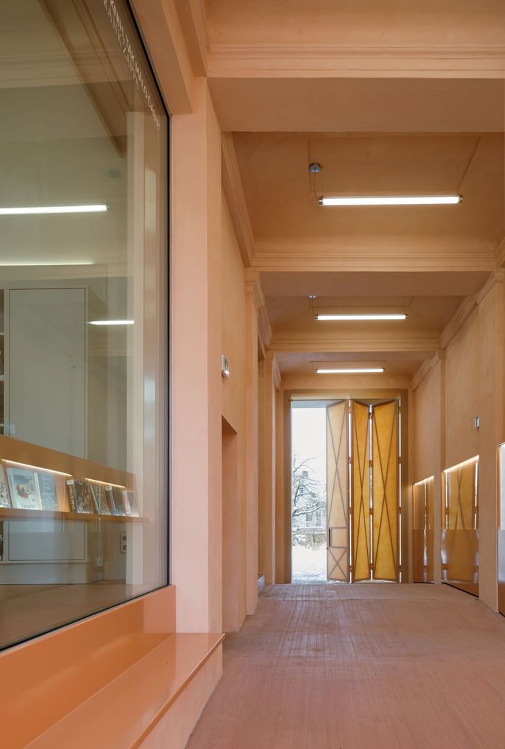 Knižnica v Červenom Kostelci