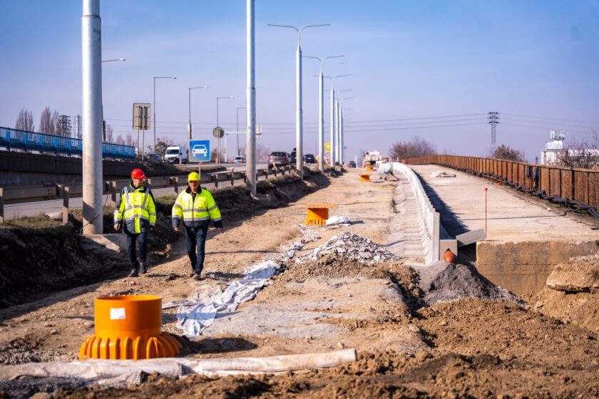 Práce na modernizácii električkových tratí MET 2 v Košiciach.