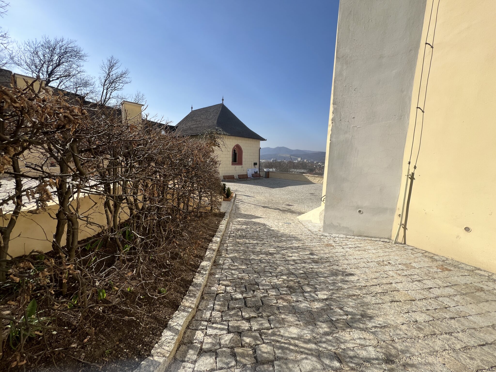 Mariánske námestie v Trenčíne po rekonštrukcii 