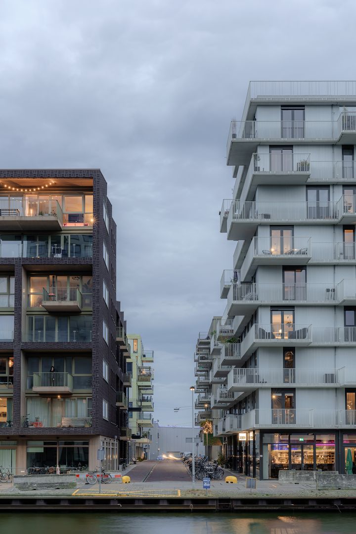 V amsterdamskej štvrti Buiksloterham sa bývalý priemyselný prístav zmenil na novú štvrť s bytmi. Projekt Cityplot Buiksloterham vznikol ako experiment v oblasti mestského rozvoja.