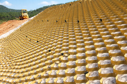 Obr. 6 Protierózna ochrana – MAC.R.O.W. inštalácia