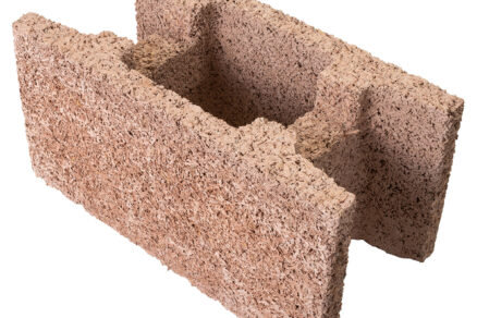 Dutá stavebná tvarovka Durisol z drevobetónu