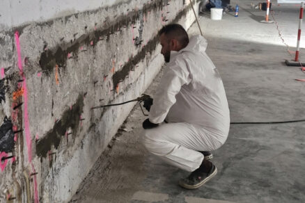 Sanácia priesakov vody v podzemnej garáži pomocou tlakovej injektáže pracovnej škáry