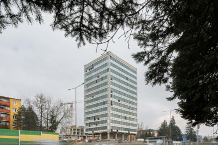 budova-vahostav-zilina