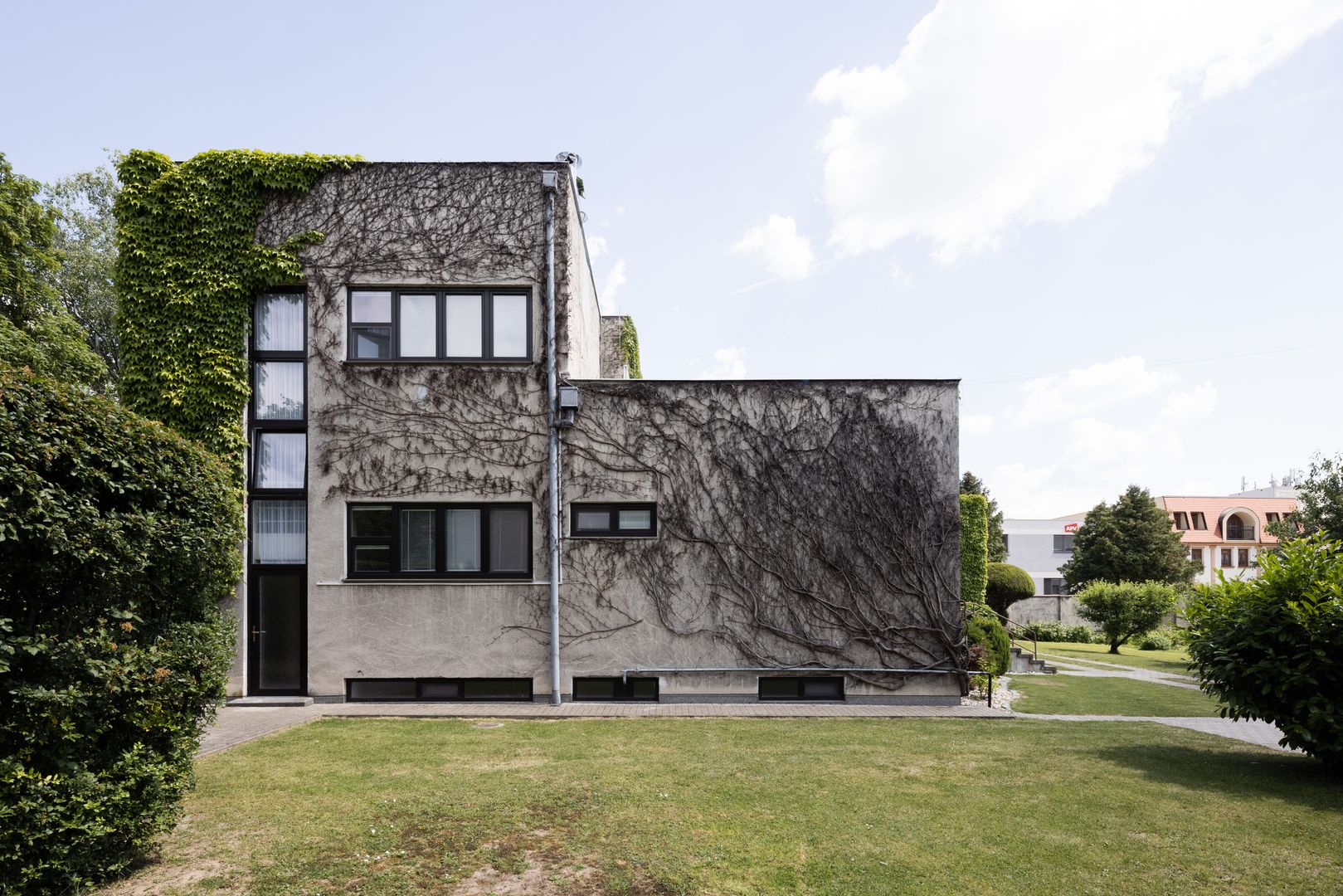 Vila doktora Viktora Mokrého v Topoľčanoch patrí k najvýznamnejším dielam modernej architektúry.