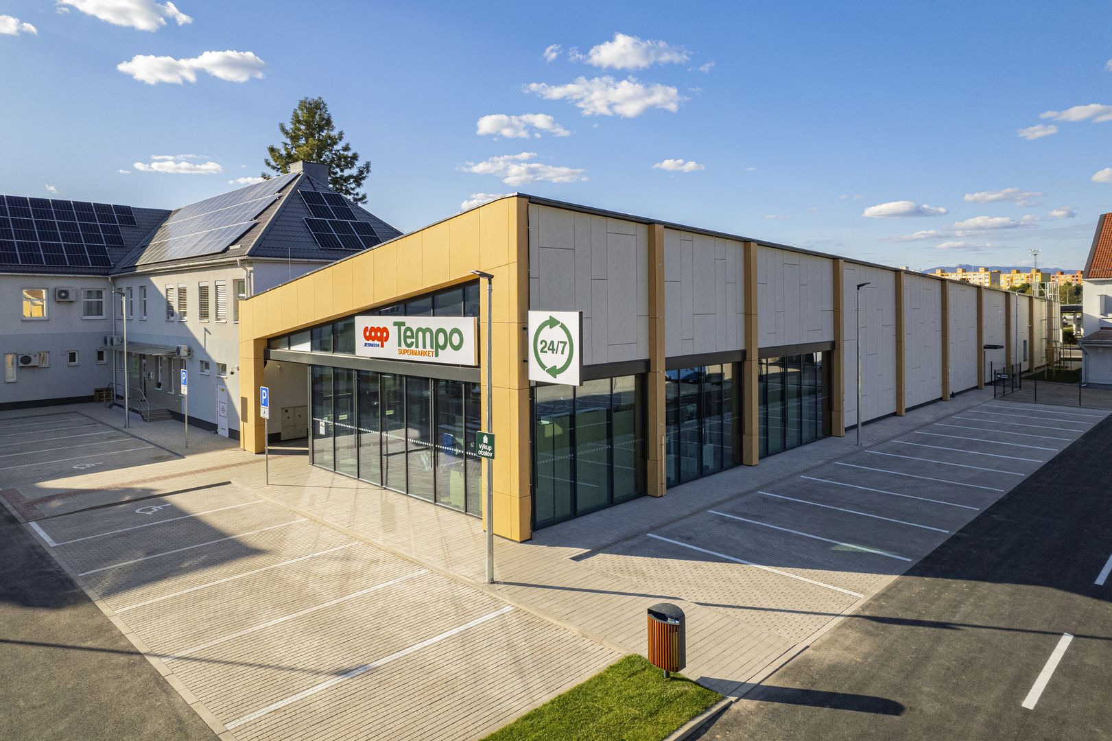 Retailový park COOP Jednota, Prievidza