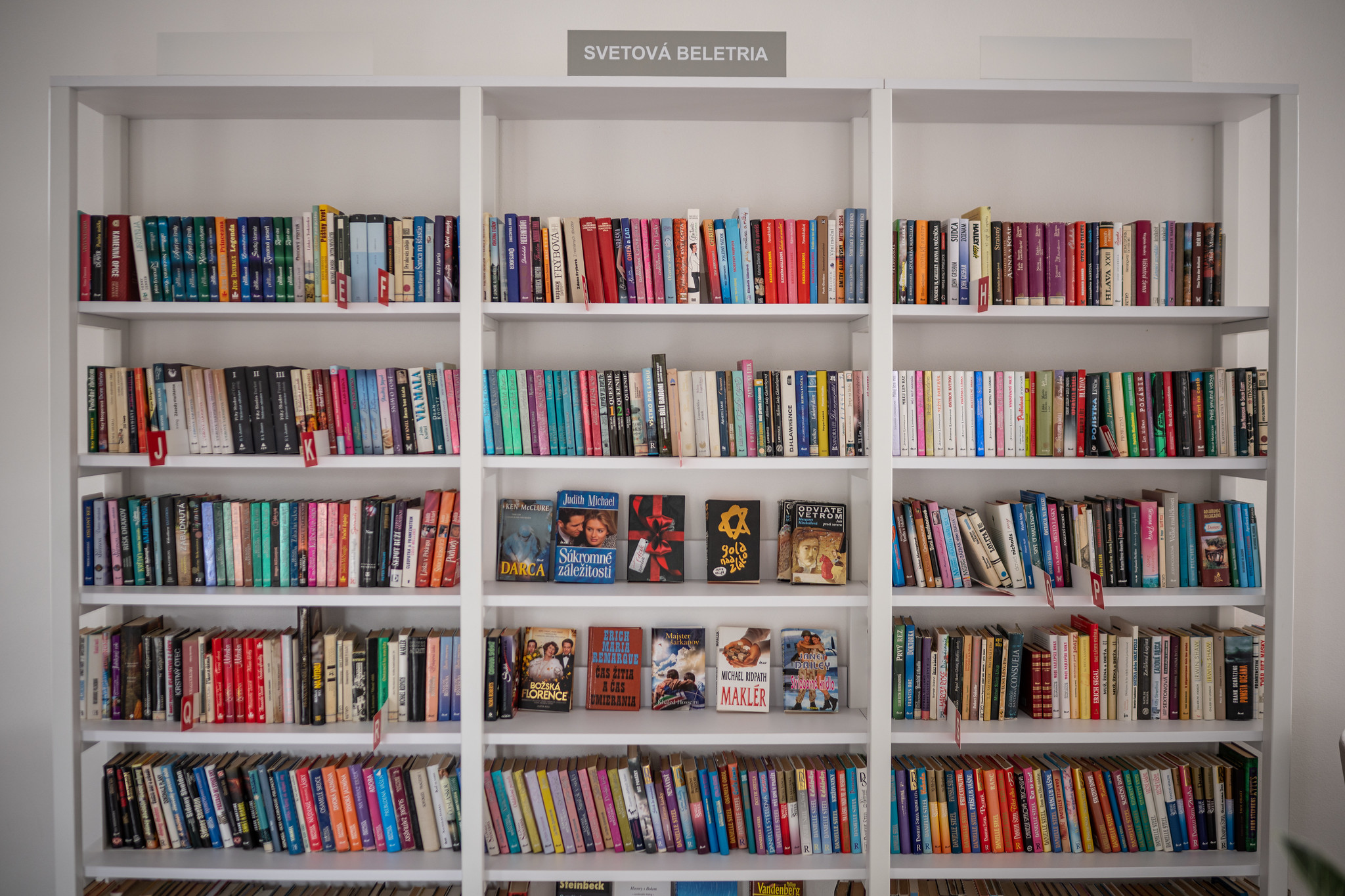 Chátrajúca budova v Dunajskej Lužnej našla opätovné využitie.