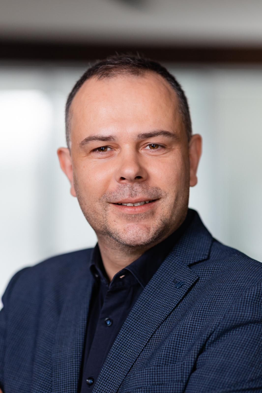 Peter Dolíhal Peter Dolíhal