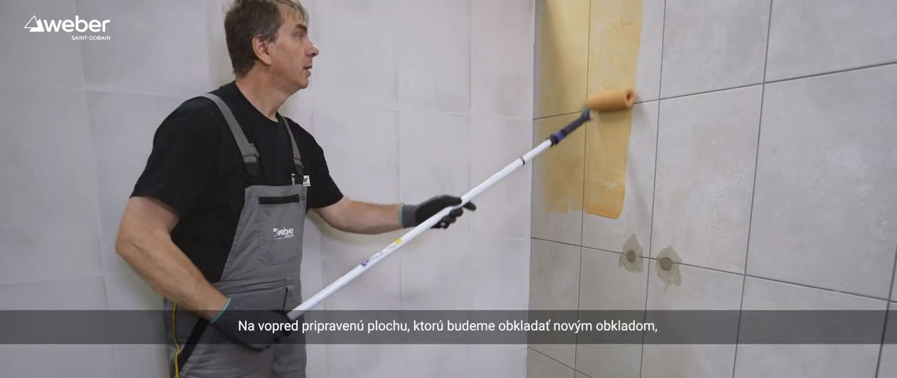 Aplikačný postup: Lepenie obkladu na existujúci obklad