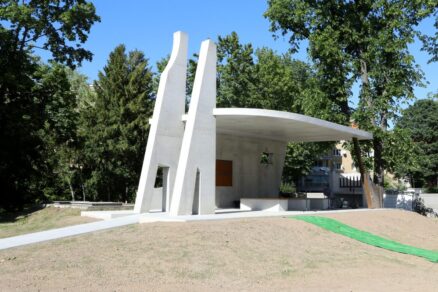 pamatnik-holokaust-banska-bystrica
