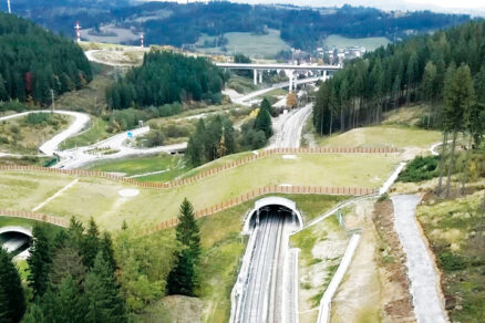 Obr. 6 Zrealizovaný ekodukt D3 Zelený most Svrčinovec, október 2025