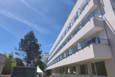V pavilóne M boli obnovené všetky balkóny.