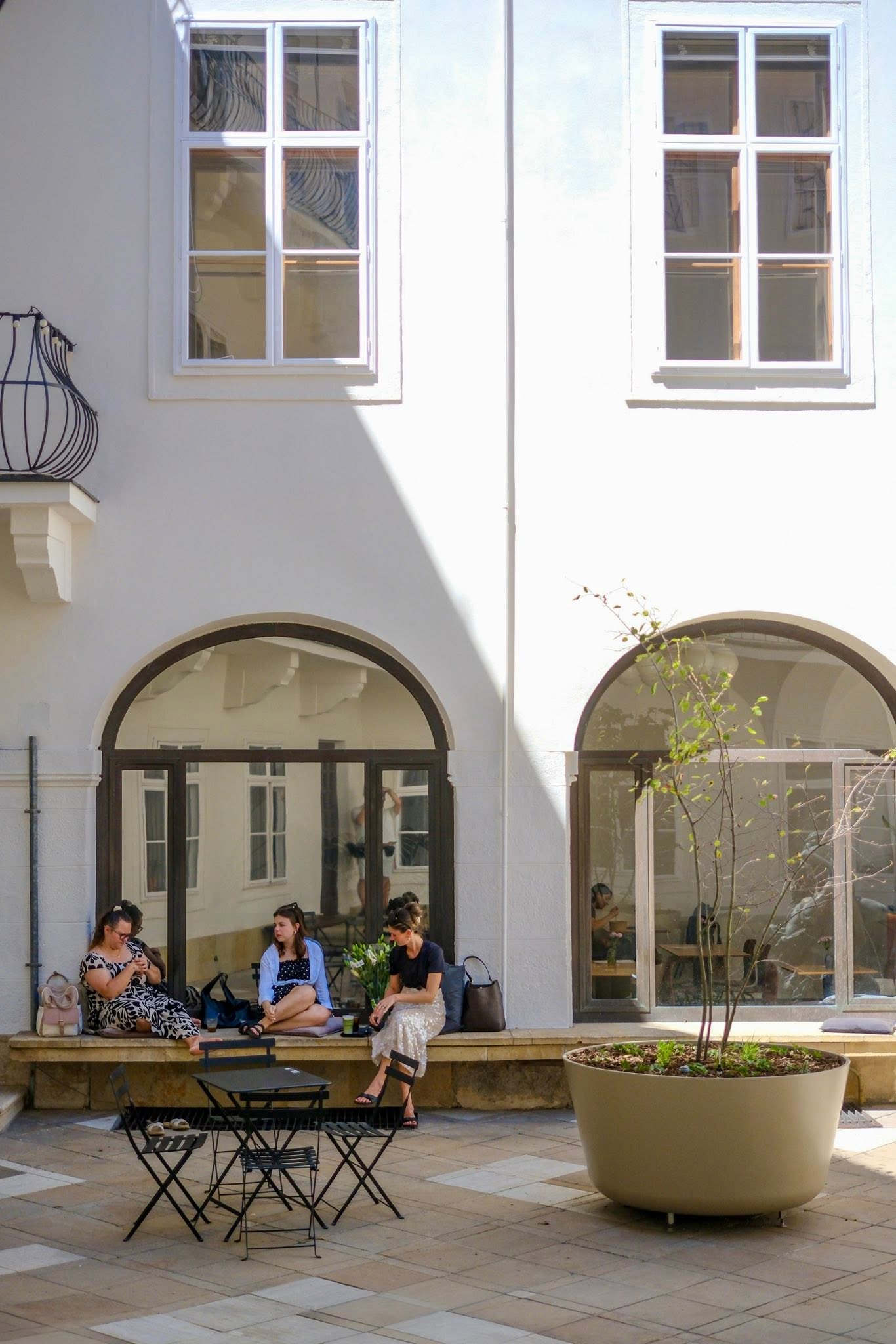 Zrekonštruované nádvorie Mirbachovho paláca, Bratislava - Staré Mesto mirbachov-palac-bratislava