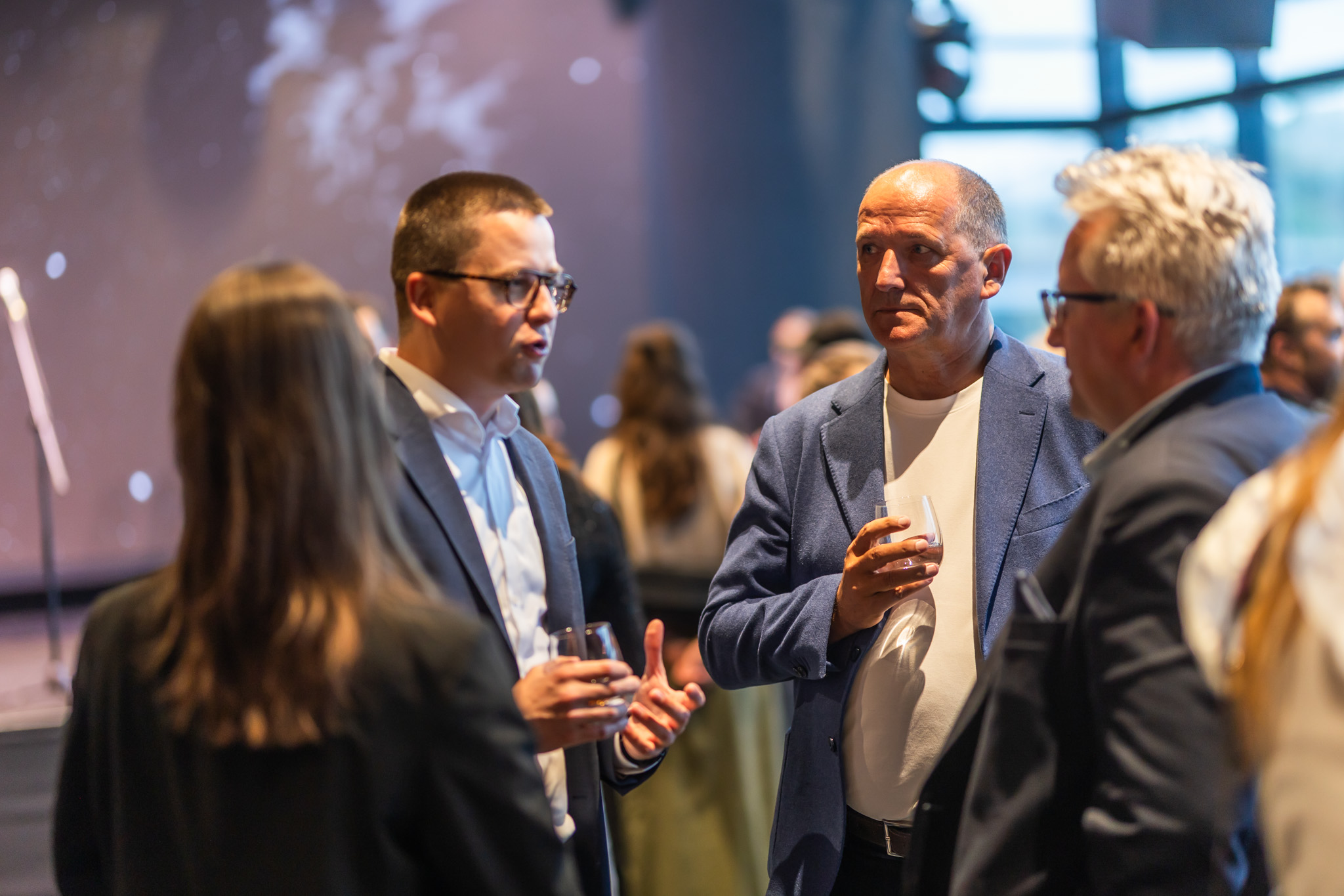 Zľava: Michal Rehák, Penta Real Estate (s manželkou chrbtom); Milan Murcko, Buildea; Radek Pšenička, YIT Slovakia