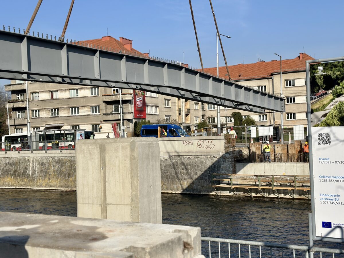 Nový most pri malej železničnej stanici, Banská Bystrica