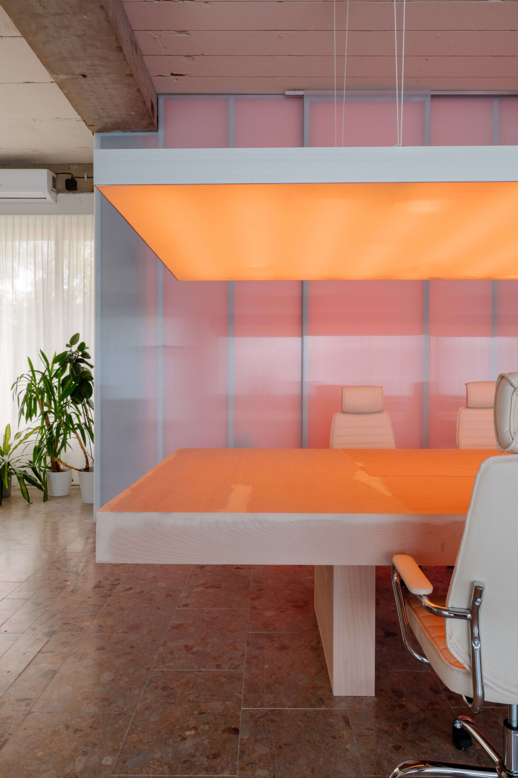 Štúdio Sorrywecan, Bratislava-Petržalka studio-sorrywecan-petrzalka-bratislava-interier