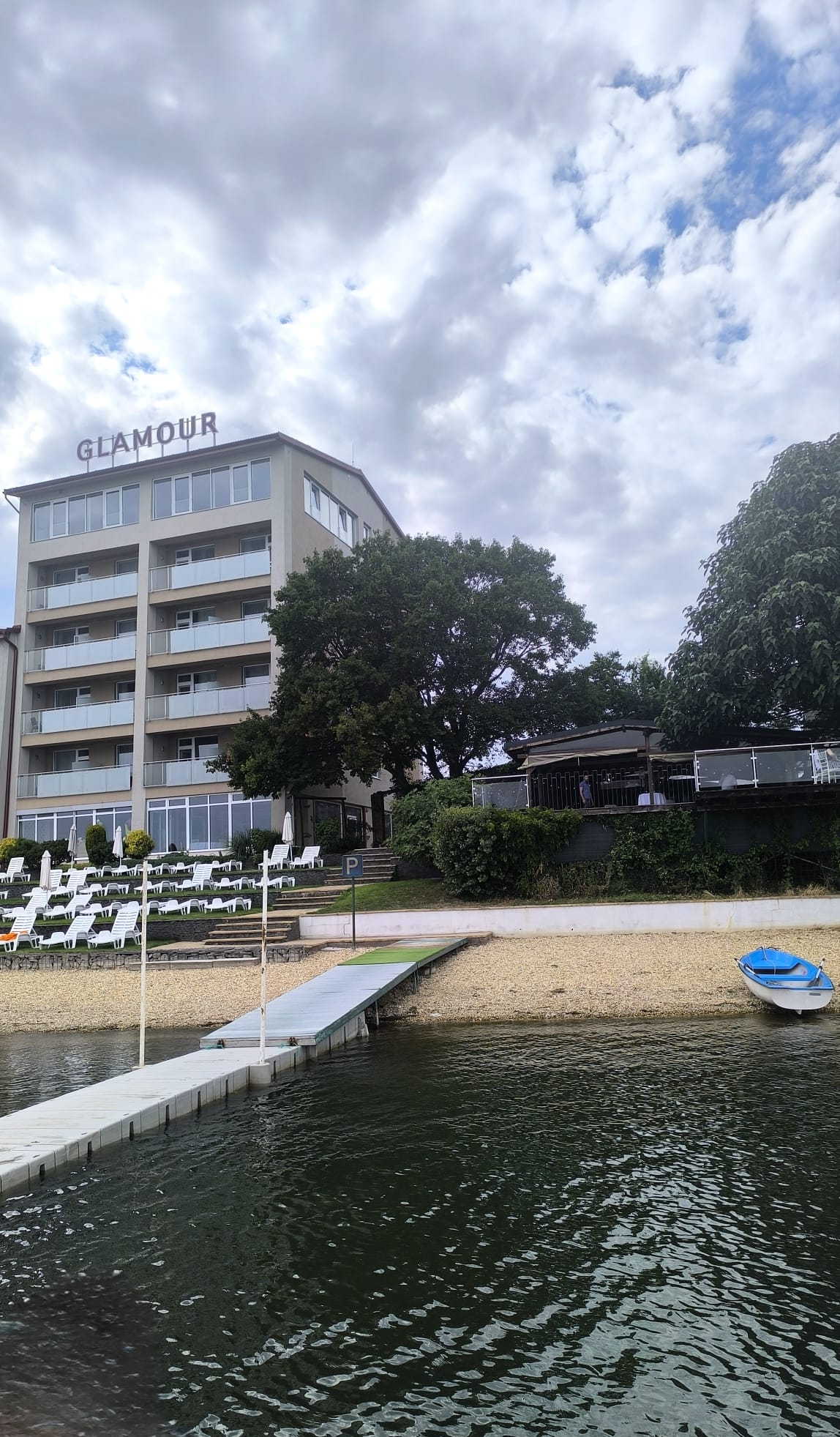 Houseboat Glamour & wellness, Kaluža