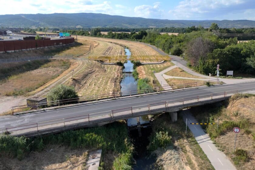 most cez sursky kanal vajnory cierna voda (2)