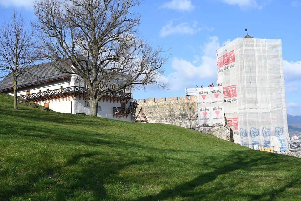 Modernizácia Trenčianskeho hradu, Trenčín