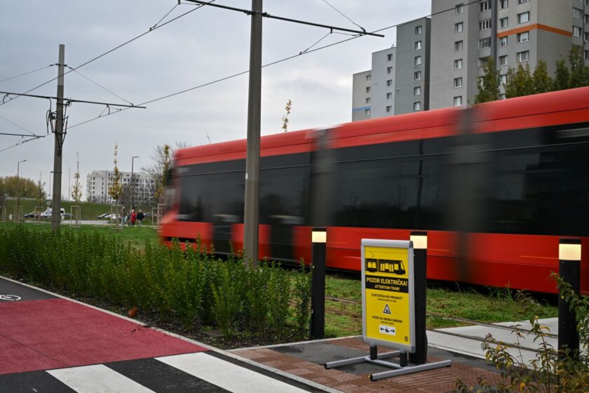 Modernizácia Dúbravsko-karloveskej električkovej radiály