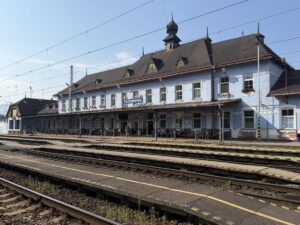 Ružomberok sa konečne dočkal. Rekonštrukcia železničnej stanice sa stáva realitou