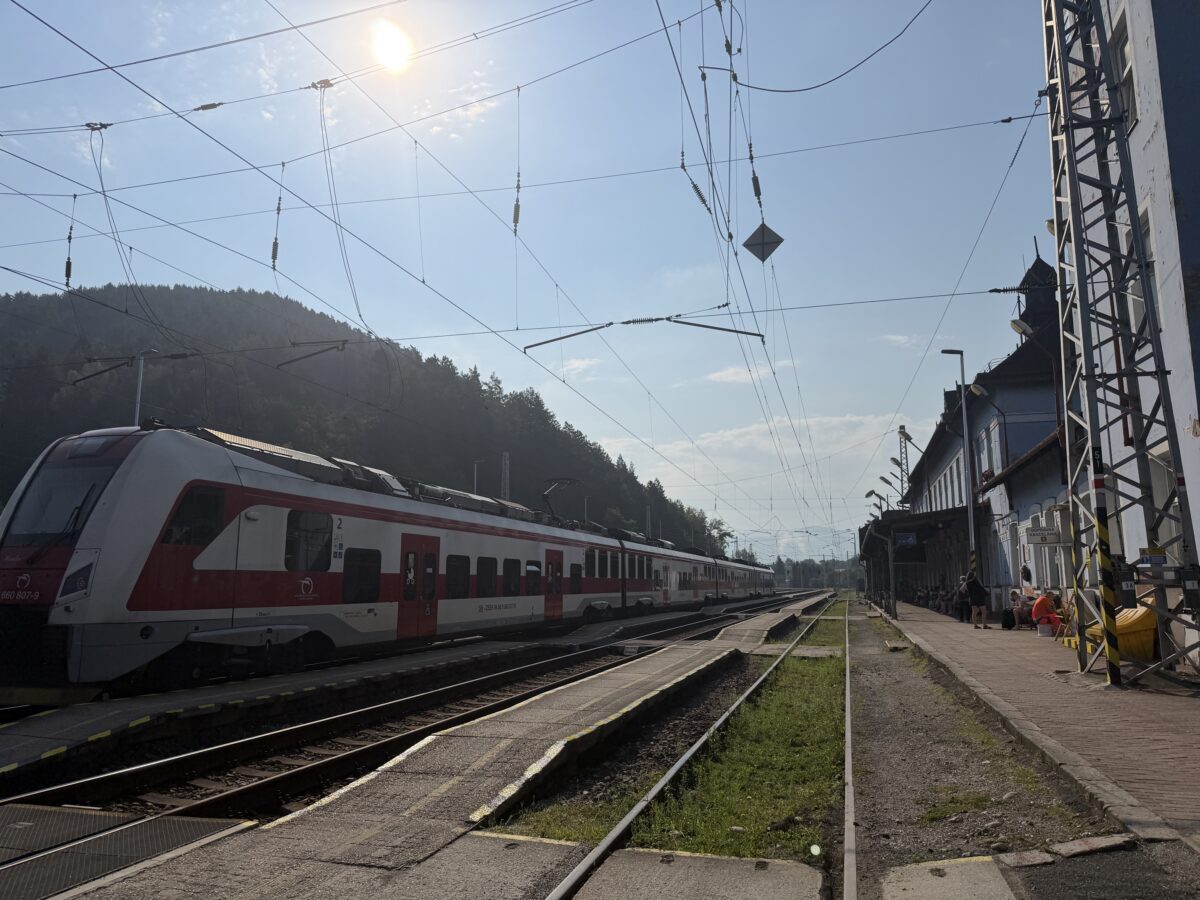 Budovu hlavnej železničnej stanice v Ružomberku čaká rozsiahla obnova za viac ako dva milióny eur.
