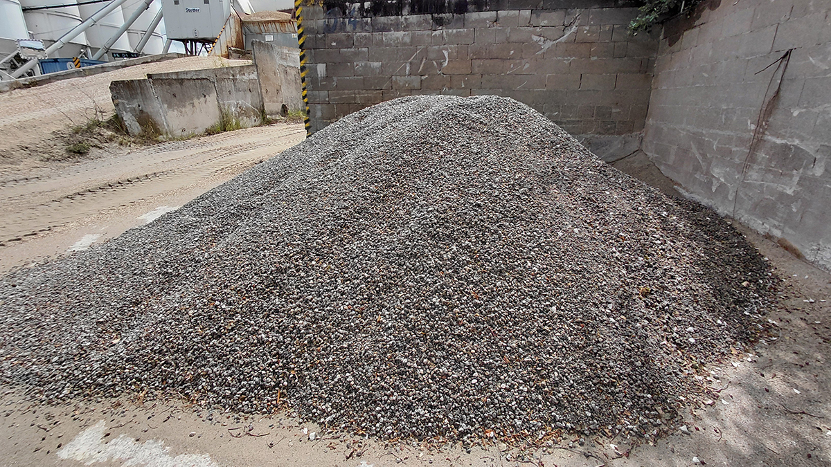 Recyklované betónové kamenivo pripravené na výrobu konštrukčného betónu