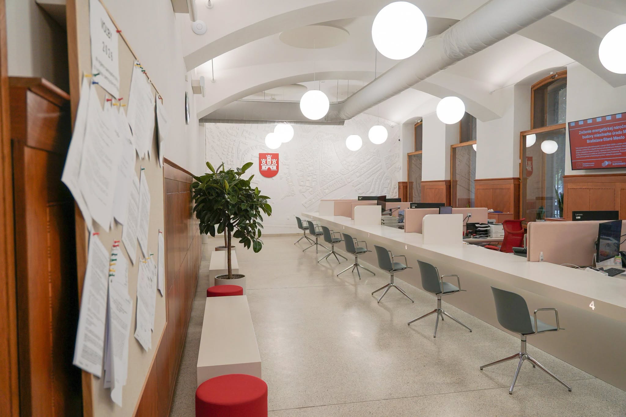 Nové klientske centrum v Jurenákovom Paláci, Bratislava-Staré mesto
