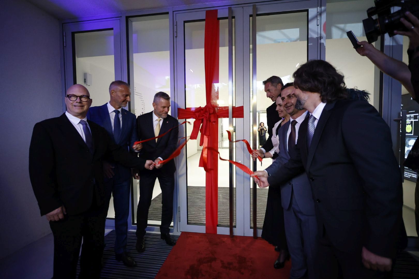 Múzeum moderného umenia Andyho Warhola, Medzilaborce muzeum-moderneho-umenia-andyho-warhola-medzilaborce