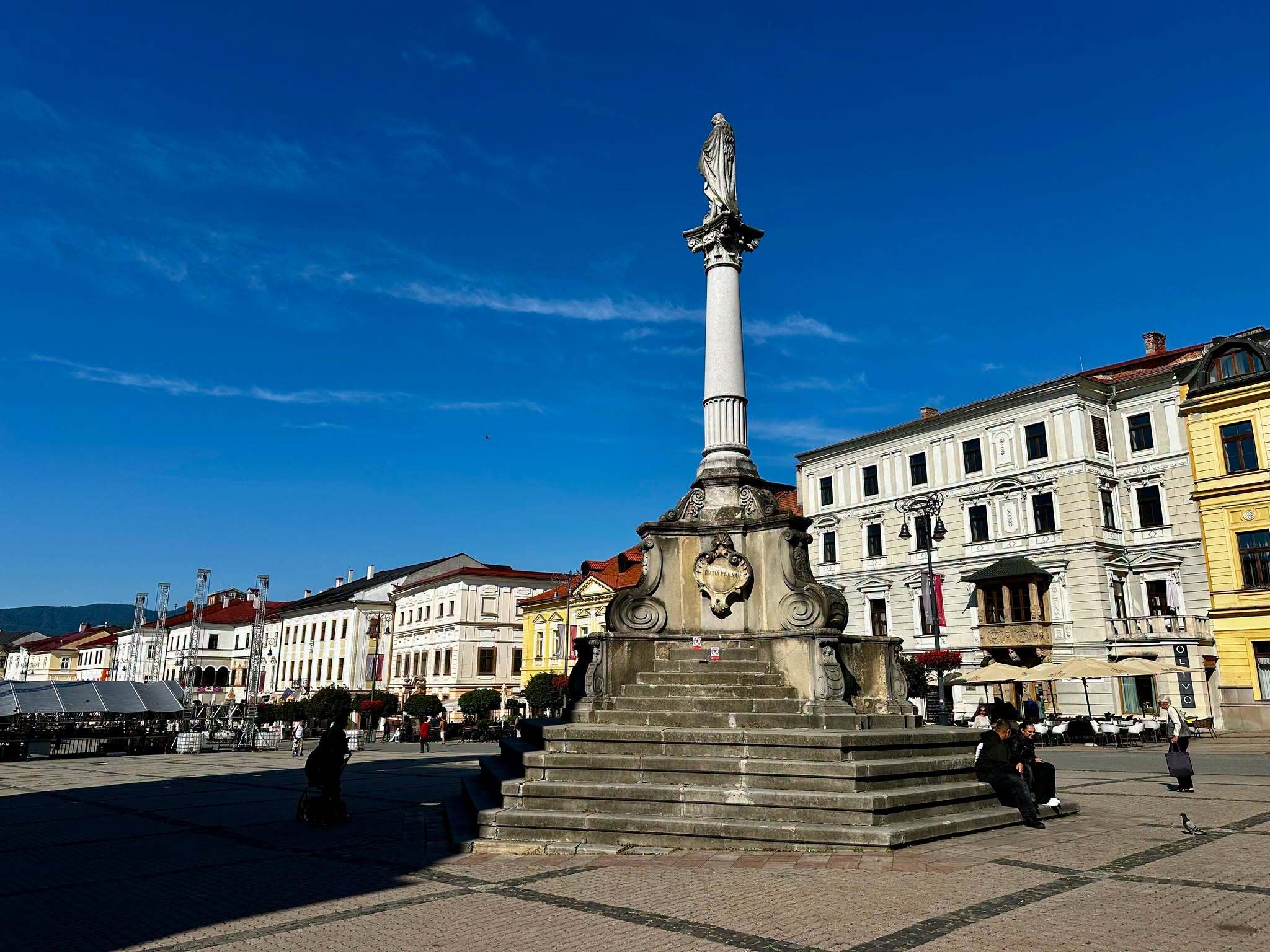 Mariánsky stĺp na Námestí SNP preberá mesto do majetku za jedno euro