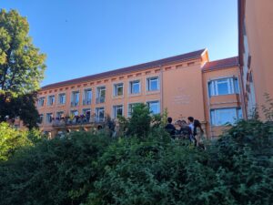Gymnázium na Einsteinovej privítalo školský rok v novom šate: Dostalo novú fasádu aj vylepšené ihrisko
