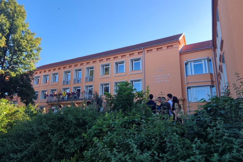 Gymnázium na Einsteinovej ulici v Bratislave je komplexne zrekonštruované.