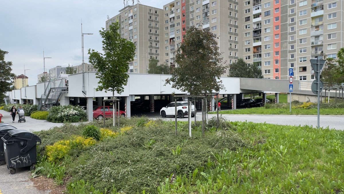 Viacpodlažné parkovisko Juh III.