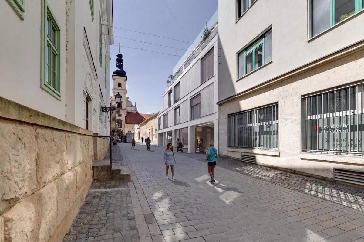 Lokalita, do ktorej development vstupuje, sa vyznačuje nízkou zástavbou a výhľadmi na okolité architektonické dominanty.