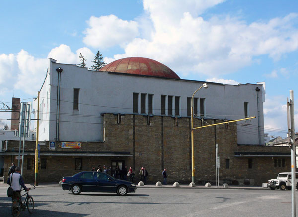 synagóga, Žilina, Peter Behrens