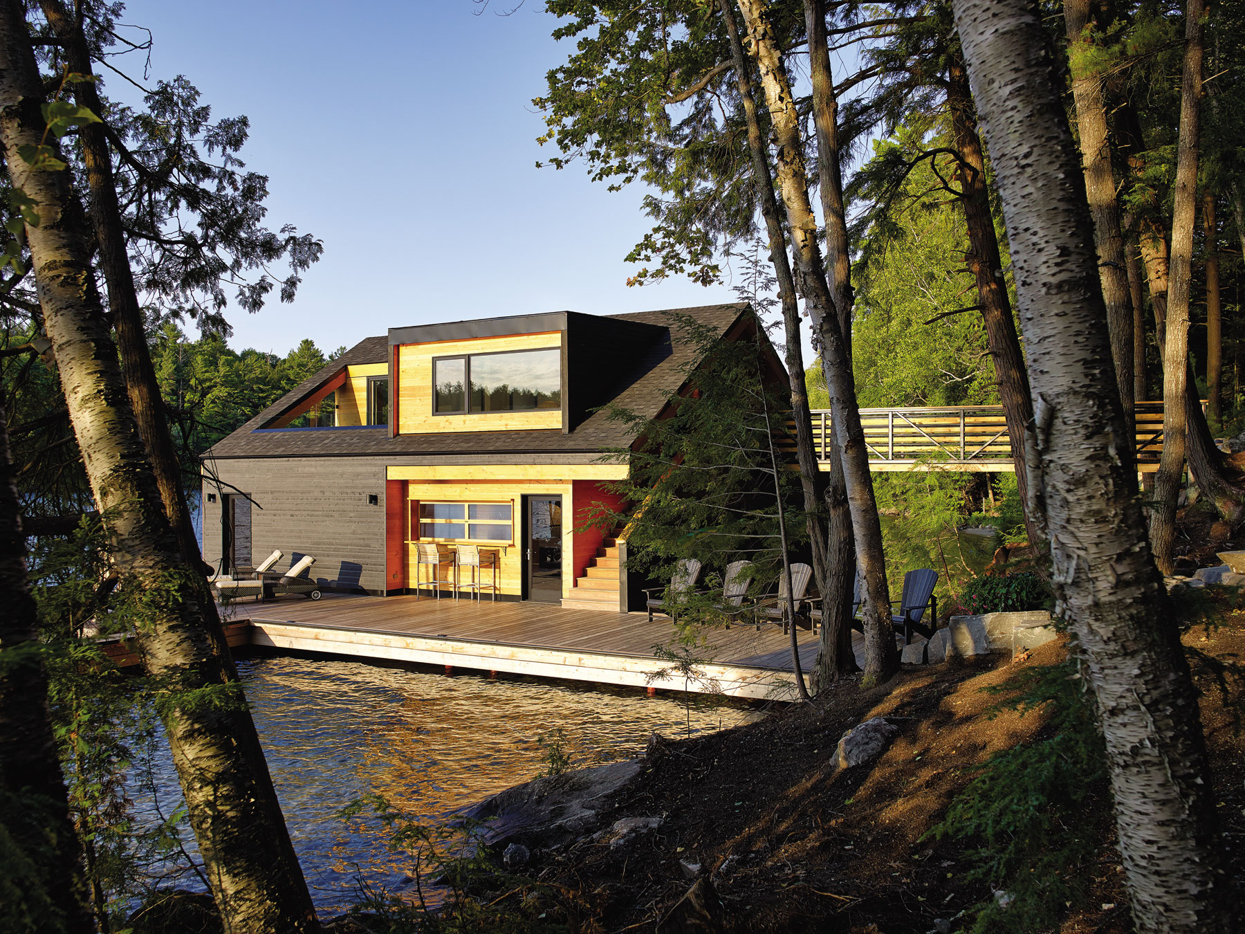 Lake Joseph Boathouse by Altius 11