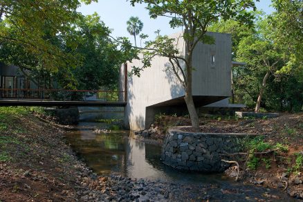 Architecture BRIO House on a Stream 03 Master Pavilion Bridge