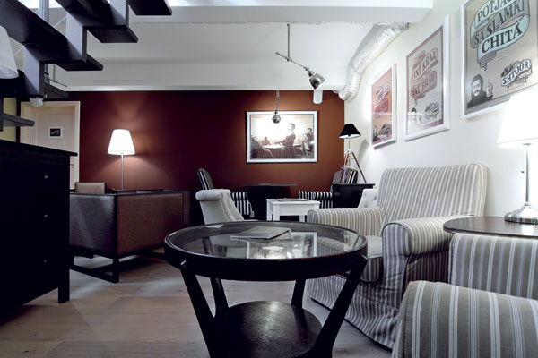 design,kaviareň,sofa,nábytok,stoly