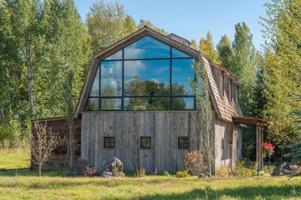 CLB Shop Barn WY Import 9779 HDR  8 BIT 300DPI