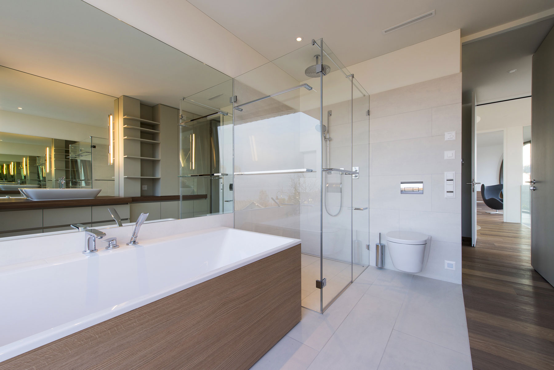 58 First Floor Master Bathroom