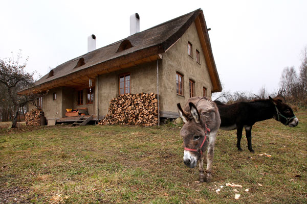 slamený dom