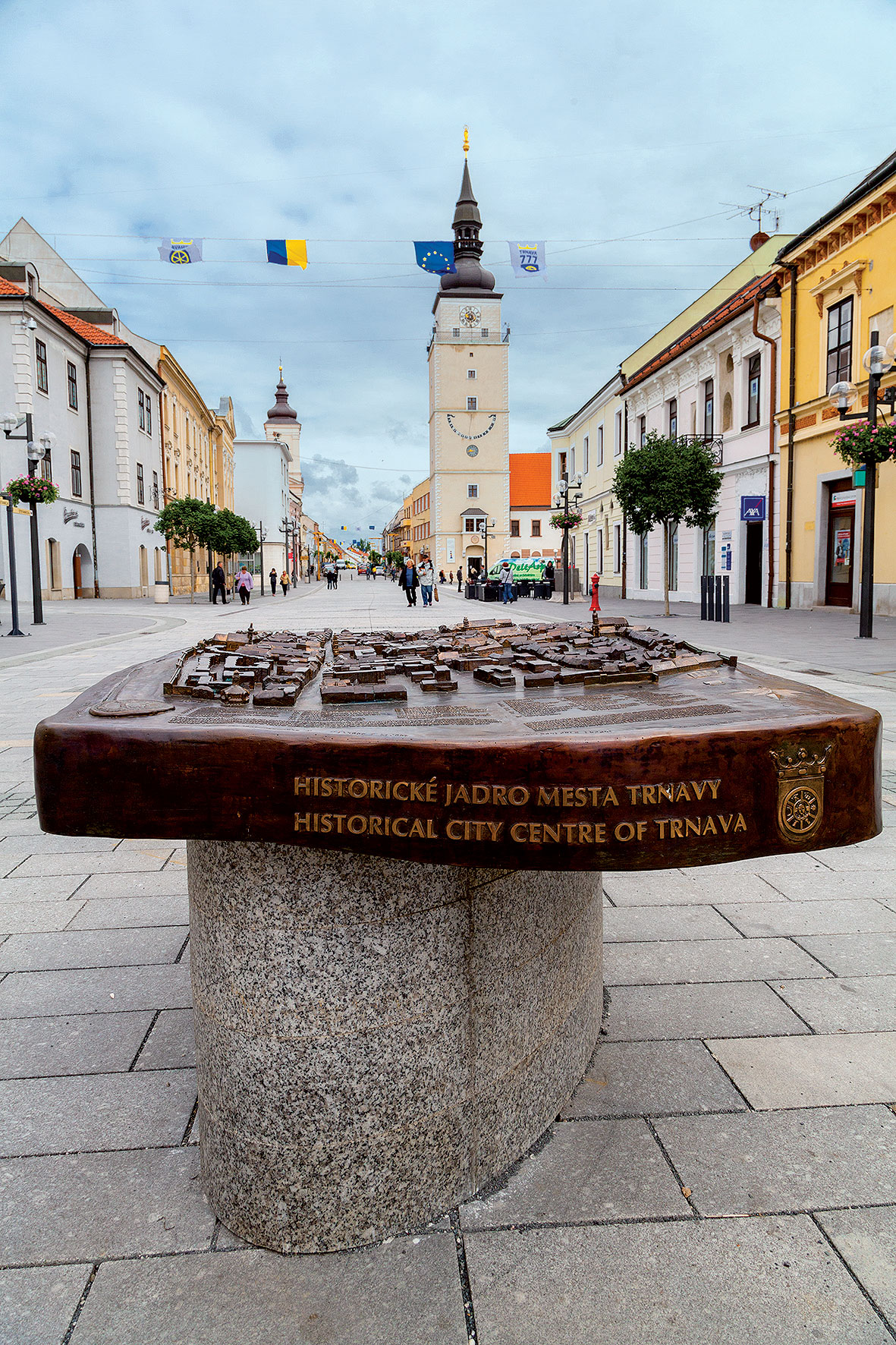 Na bronzovom modeli mesta si možno doslova ohmatať každú uličku.