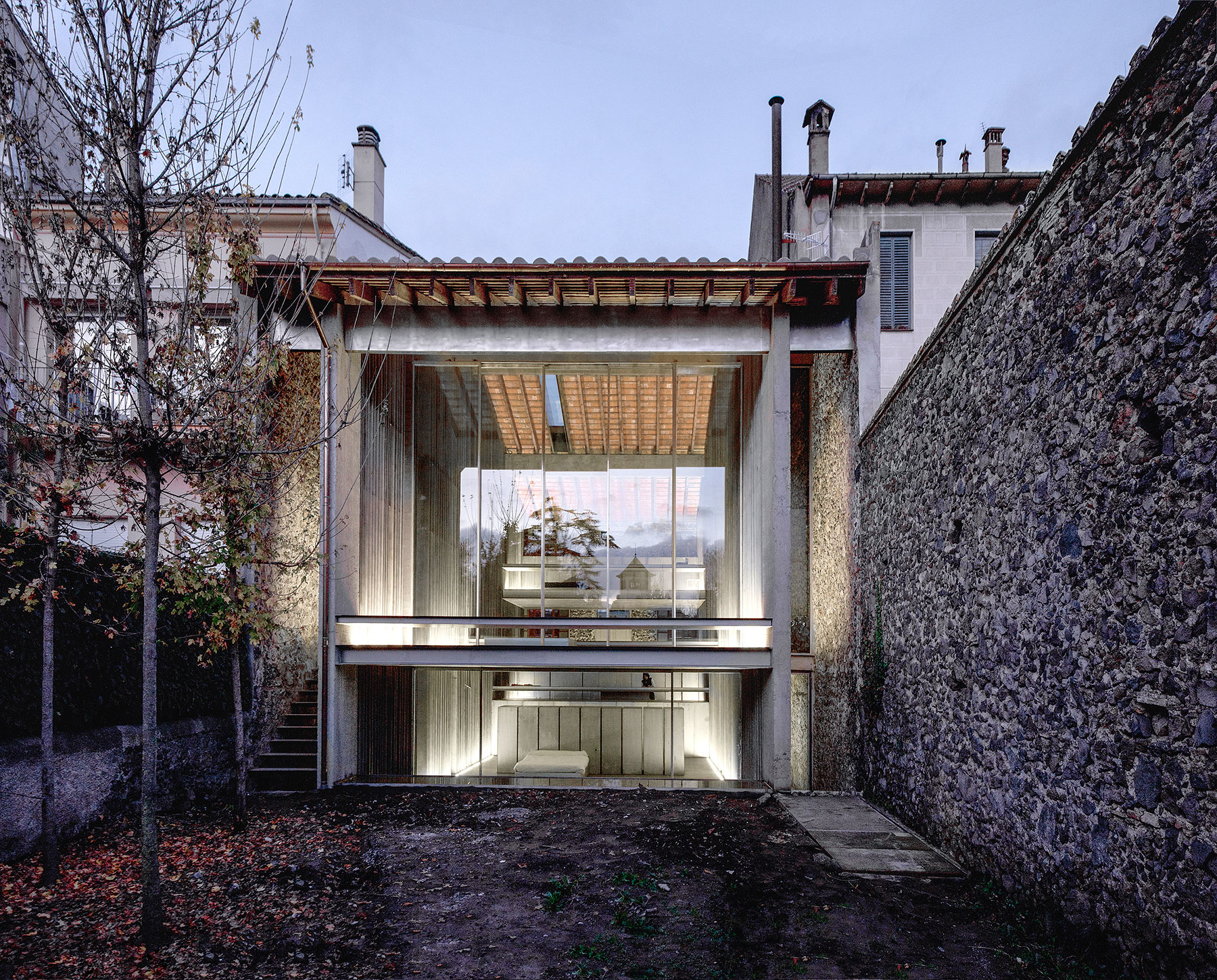 Radový dom, 2012, Olot, Girona, Španielsko, Foto: Hisao Suzuki