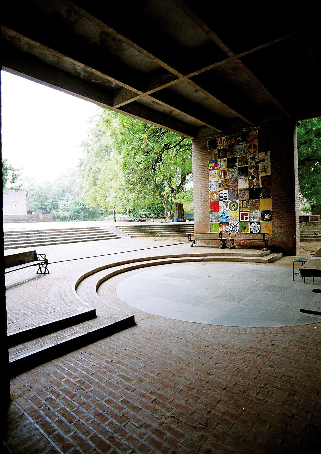 Centrum environmentálneho plánovania a technológie, CEPT University, ­Ahmedabad, 1966 – 2012, Foto: VSF