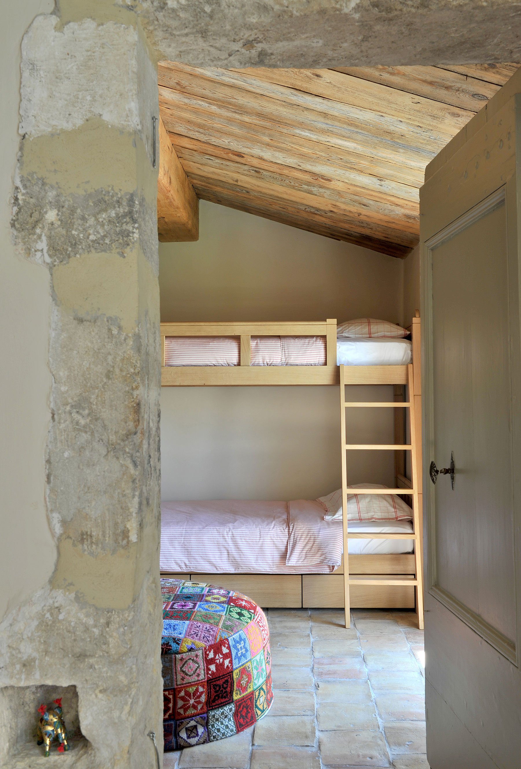 34   New bespoke bunk beds for the children