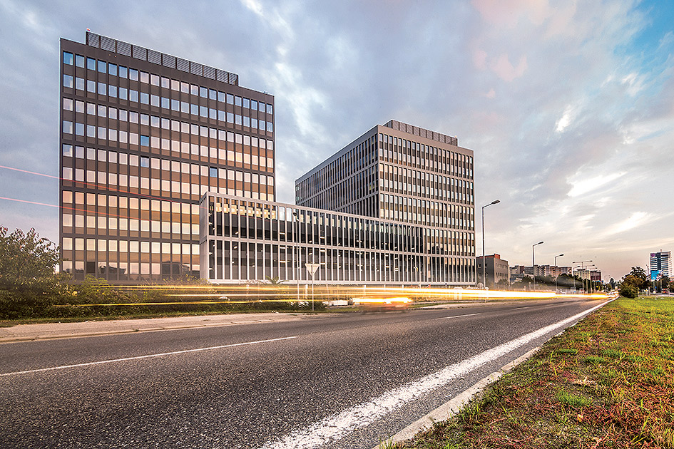 Rosum, Bratislava, 2017 Kancelárske centrum ponúka viac ako 22 000 m2 prenajímateľných kancelárskych priestorov najvyššieho štandardu.