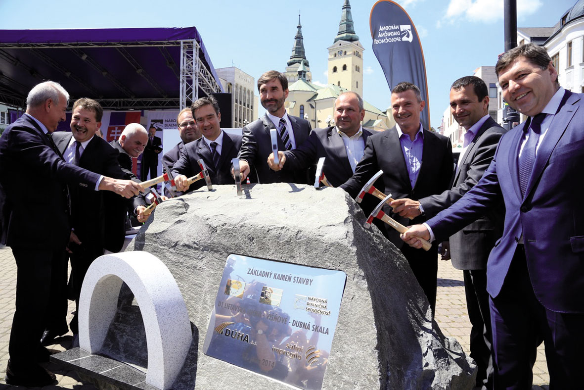 Slávnostné poklepanie základného kameňa stavby tunela Višňové