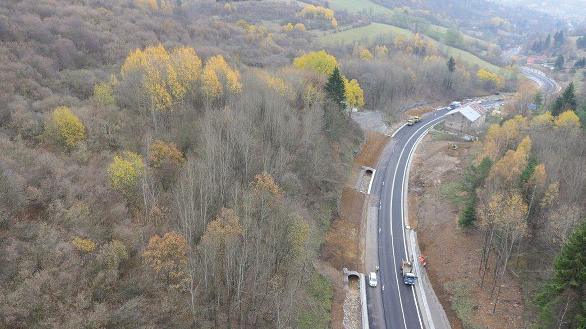 Obr. 4 SO 101-00 Cesta I/65 v hornej časti trasy, SO 240-04 Zatrubnenie potoka v km 1,160-1,180